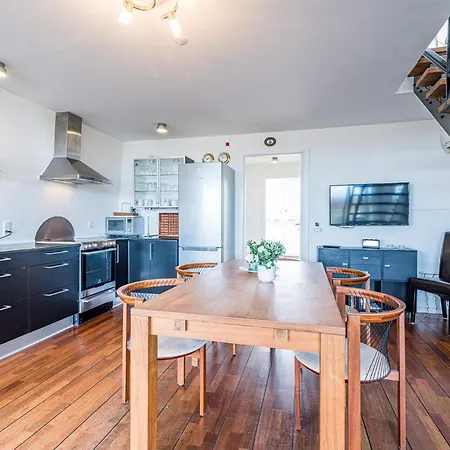 6 Person In Hemmet-by Traum Hemmet